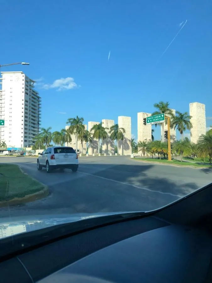 בית נופש הוילה קנקון Grandiosa Casa Centrica A Minutos De La Playa מקסיקו